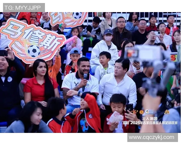 足球明星纷纷入驻抖音平台分享精彩瞬间粉丝互动热度不断攀升